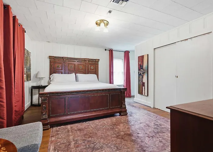 Spacious 4br For Crews & Groups With Free Parking Lafayette